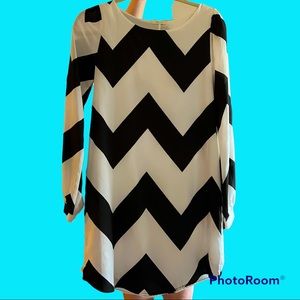 Black & White Chevron Striped Dress Women’s Size Small